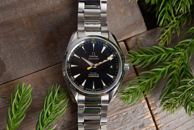 15 stylish men's watches under $250 to give as graduation gifts | Business  Insider India
